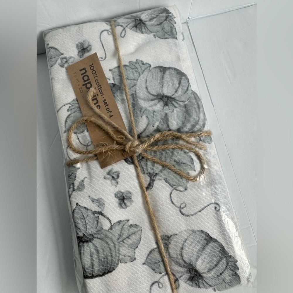 Blue pumpkin X4 20x20 napkins